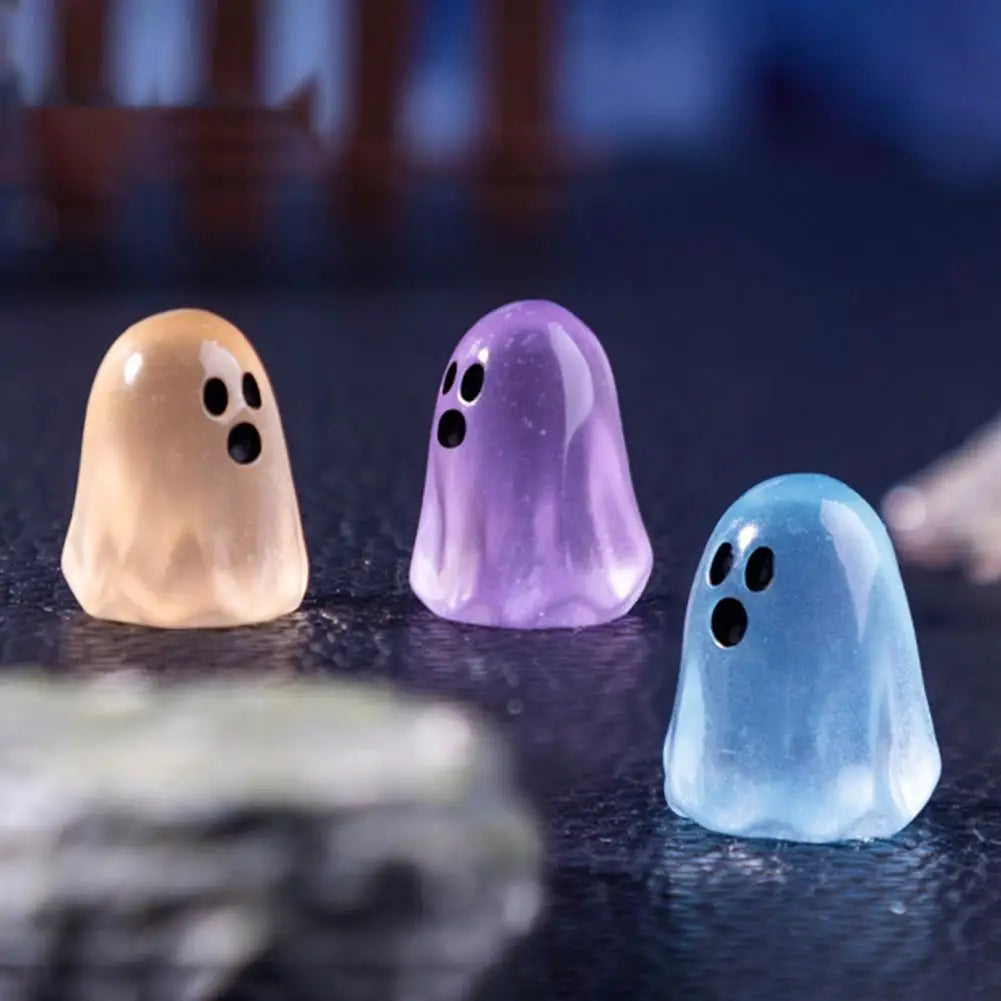 Spooky Ghost Ornament Glowing Ghost Decoration Halloween Ghost Figurine Set Mini Resin Statues for Desktop Decoration